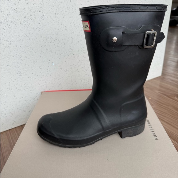 Hunter Black Winter & Rain Boots - Picture 4 of 10